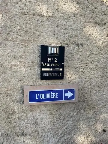 L'oliviere Apartment *